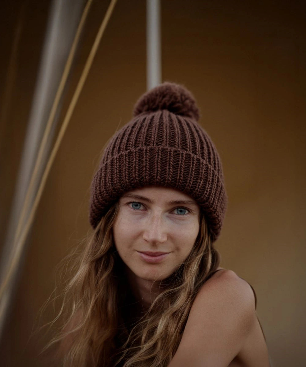 "brown beanies for women"