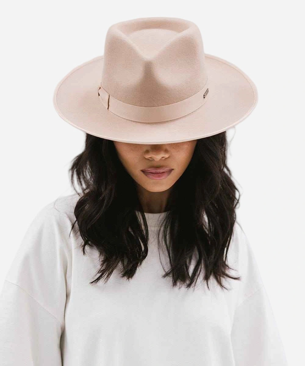 "neutral-colored fedora hat for women"