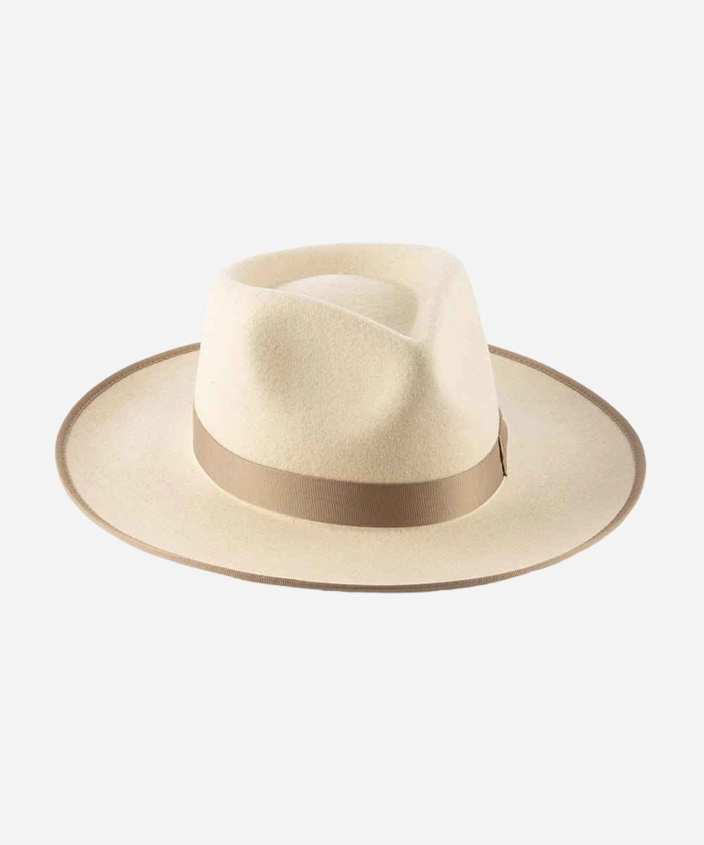 "chic white hat for wedding guest"